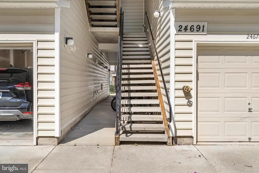 24691 Lynette Springs Ter #303, Aldie, VA 20105 - #3