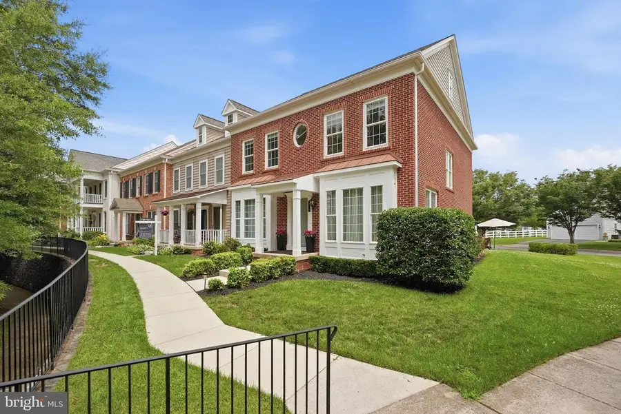 20789 Red Cedar Dr, Leesburg, VA 20175 - #3