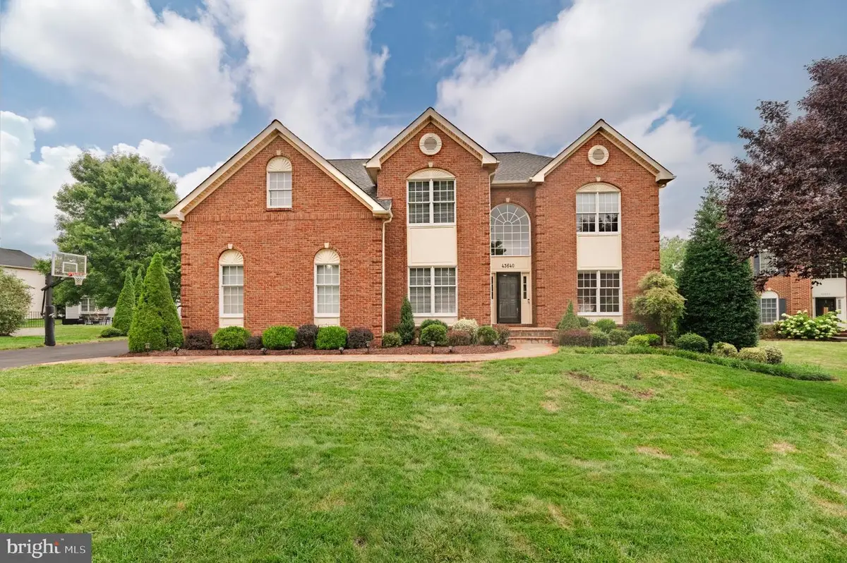 43640 Cather Ct, Ashburn, VA 20147 - #1