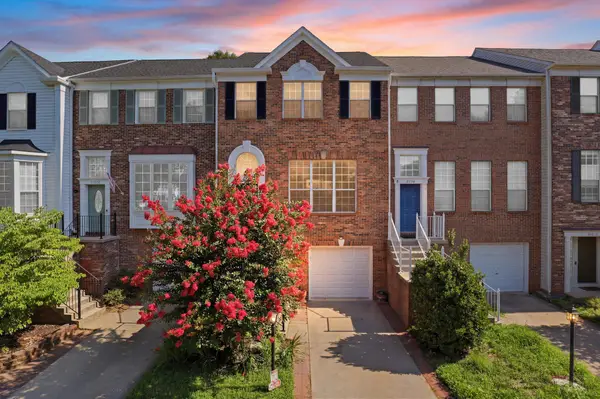 47606 Watkins Island Sq, STERLING, VA 20165