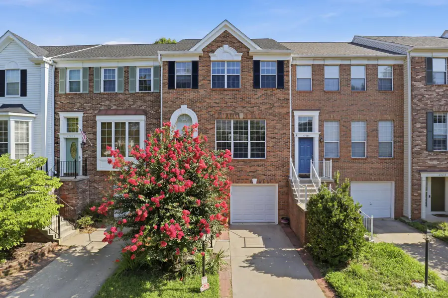 47606 Watkins Island Sq, Sterling, VA 20165 - #3