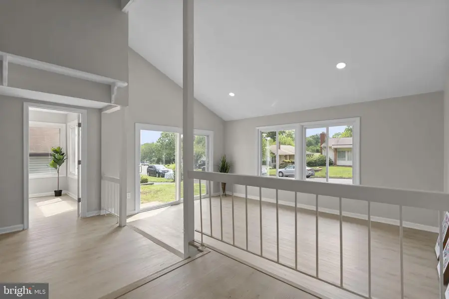 13 Wrightwood Pl, Sterling, VA 20164 - #2