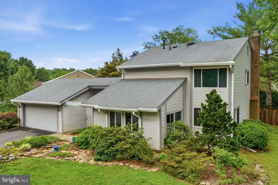 3 Silo Mill Ct, Sterling, VA 20164 - #2