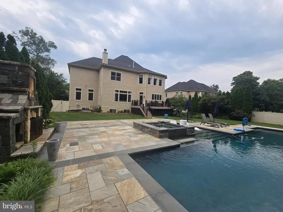 20262 Redrose Dr, Sterling, VA 20165 - #2