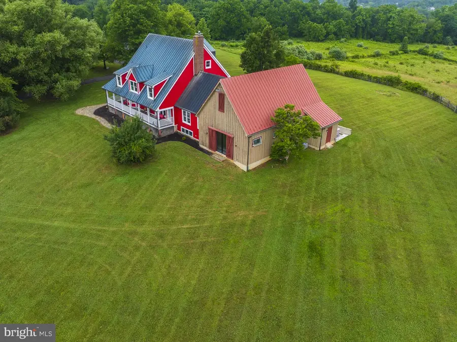 19511 Telegraph Springs Rd, Purcellville, VA 20132 - #2
