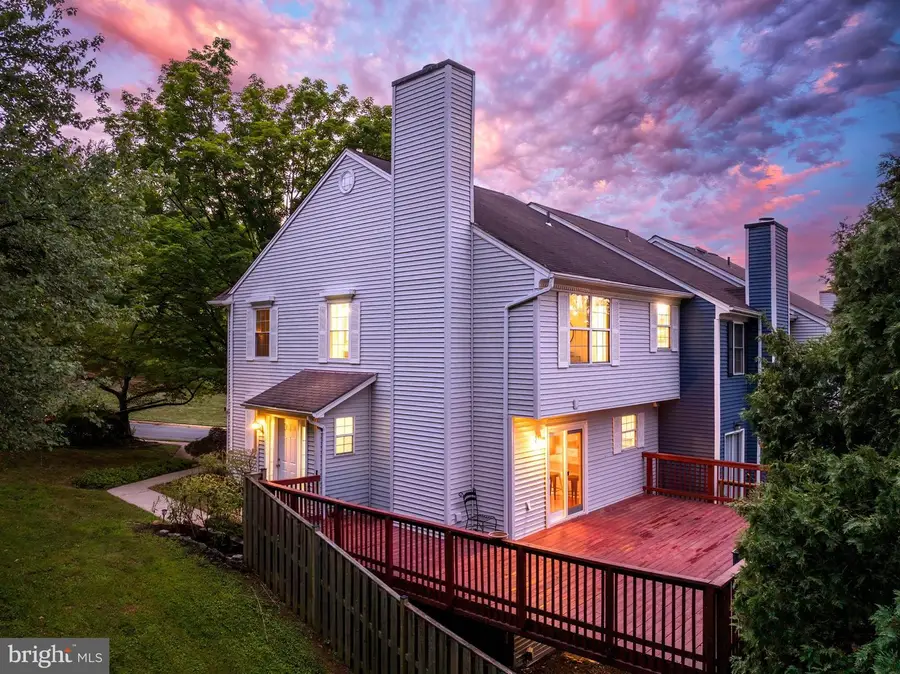 143 Sulgrave Ct, Sterling, VA 20165 - #2