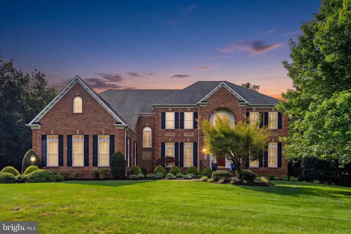 42537 Iron Bit Pl, Chantilly, VA 20152 - #1