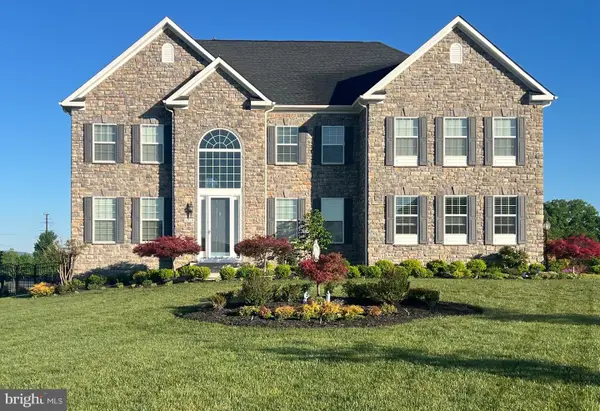 26859 Crusher Dr, CHANTILLY, VA 20152