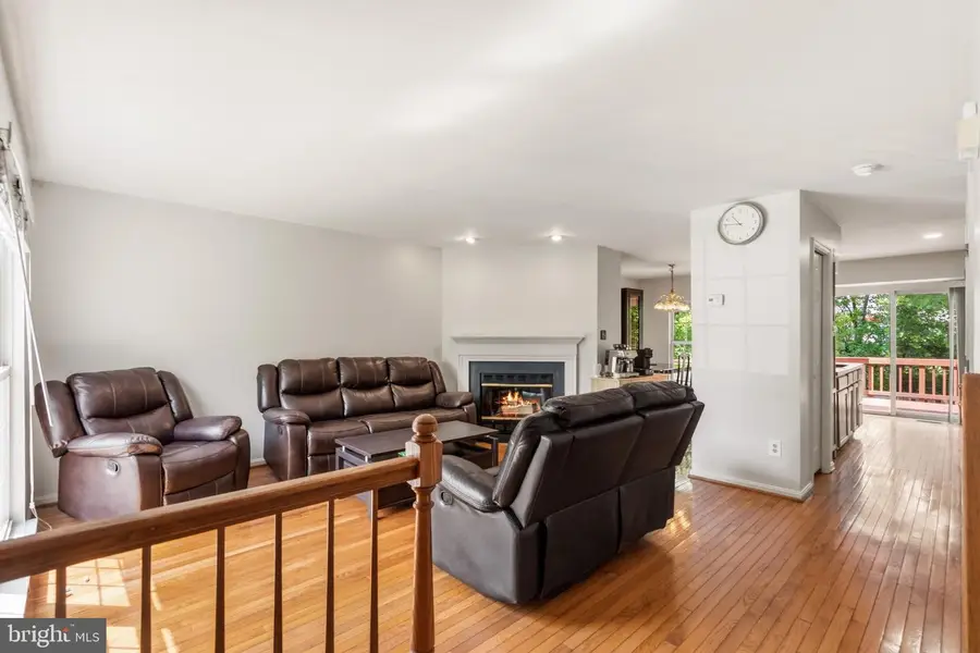 45547 Hutchens Sq, Sterling, VA 20166 - #3