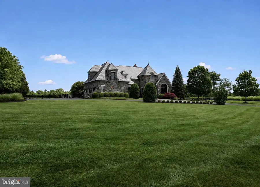22786 Creighton Farms Dr, Leesburg, VA 20175 - #3