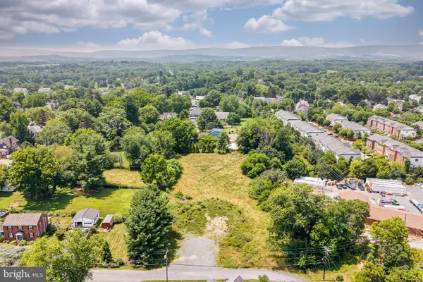 Hall Ave N, PURCELLVILLE, VA 20132