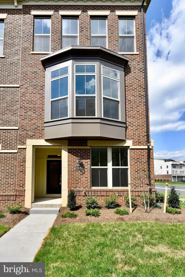 20686 Glenmont Ter, ASHBURN, VA 20147
