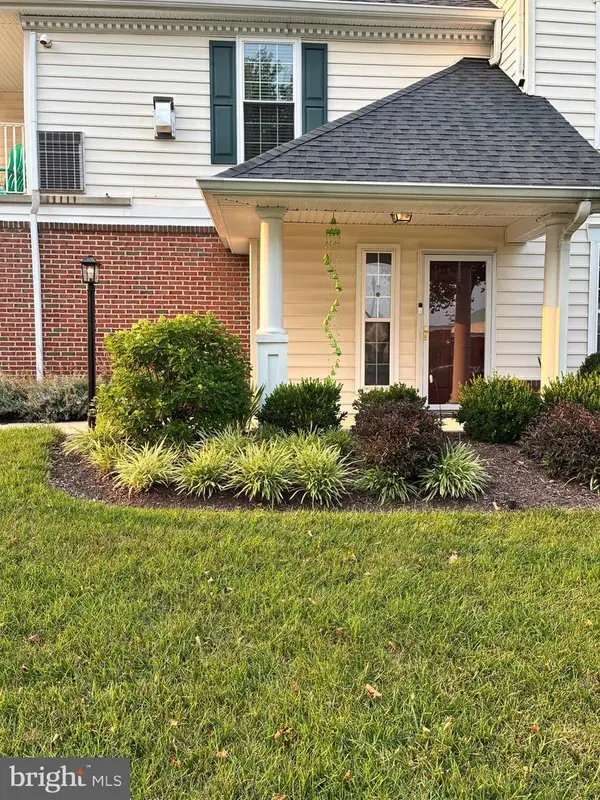 43134 Watercrest Sq #205, CHANTILLY, VA 20152