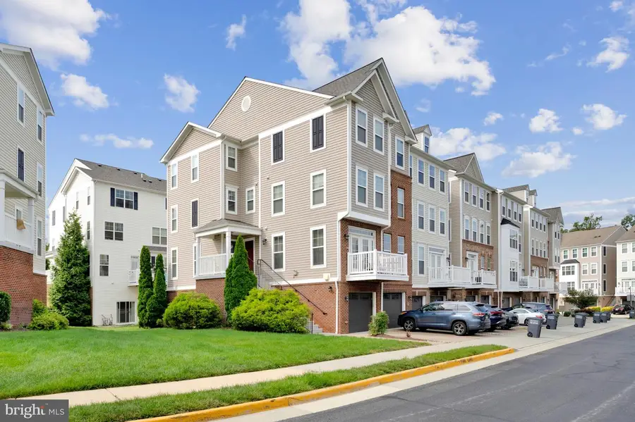 42203 Shorecrest Ter, Aldie, VA 20105 - #2