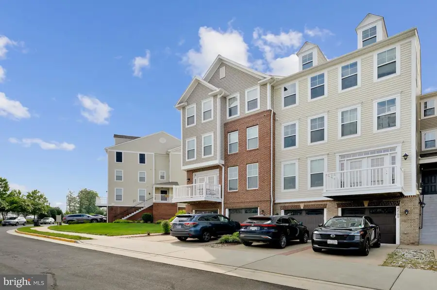 42203 Shorecrest Ter, Aldie, VA 20105 - #3