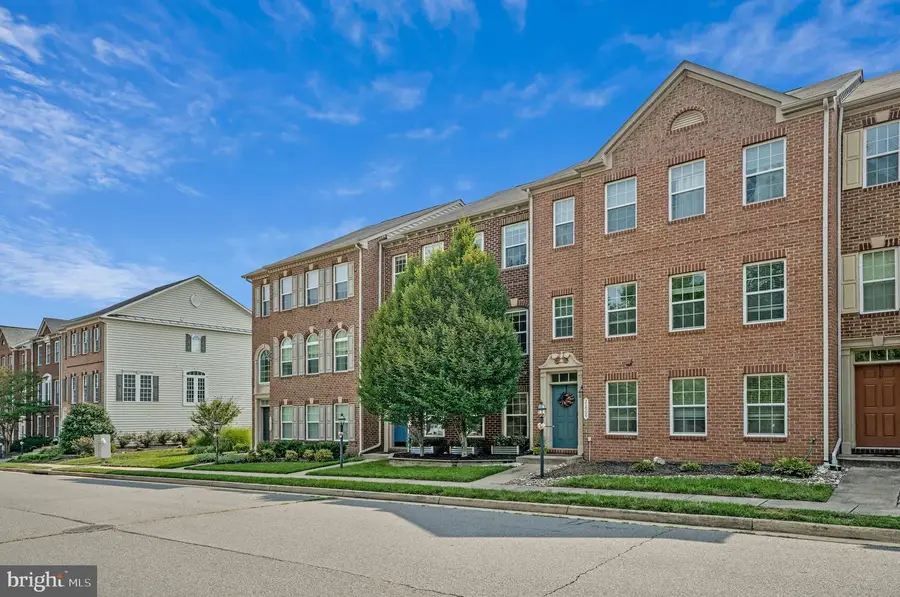 21002 Courtland Village Dr, Leesburg, VA 20175 - #3