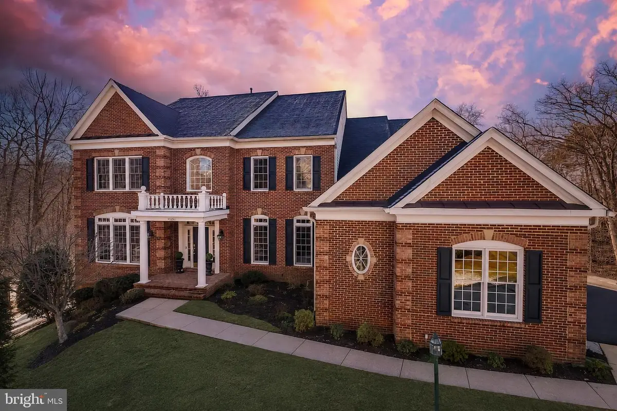 43261 Overview Pl, Leesburg, VA 20176 - #1