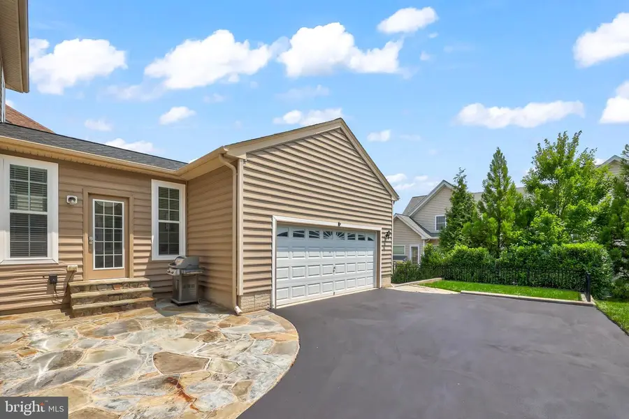 43245 Barnstead Dr, Ashburn, VA 20148 - #3