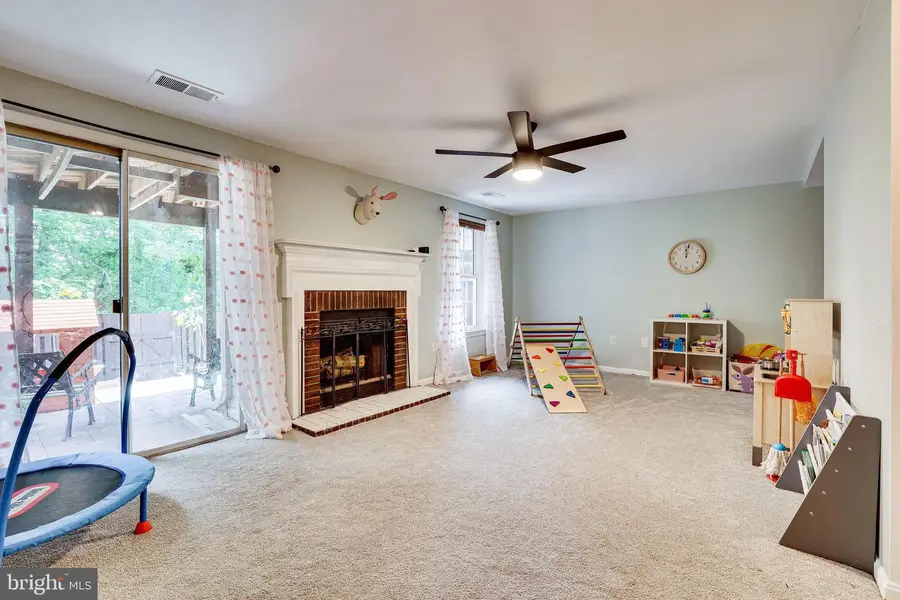 44066 Gala Cir, Ashburn, VA 20147 - #2