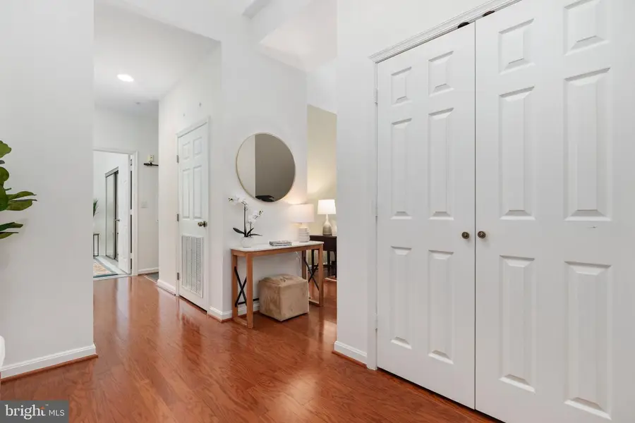 19370 Magnolia Grove Sq #l04, Leesburg, VA 20176 - #2
