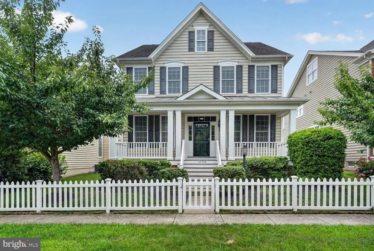 42538 Neighborly Ln, Chantilly, VA 20152 - #1