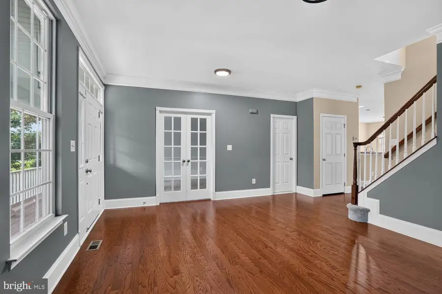 42538 Neighborly Ln, Chantilly, VA 20152 - #2