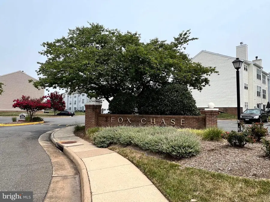 1127 Huntmaster Ter Ne #202, Leesburg, VA 20176 - #3