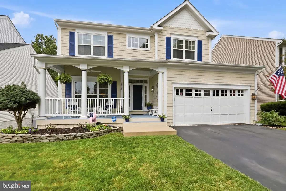26025 Rachel Hill Dr, Chantilly, VA 20152 - #1