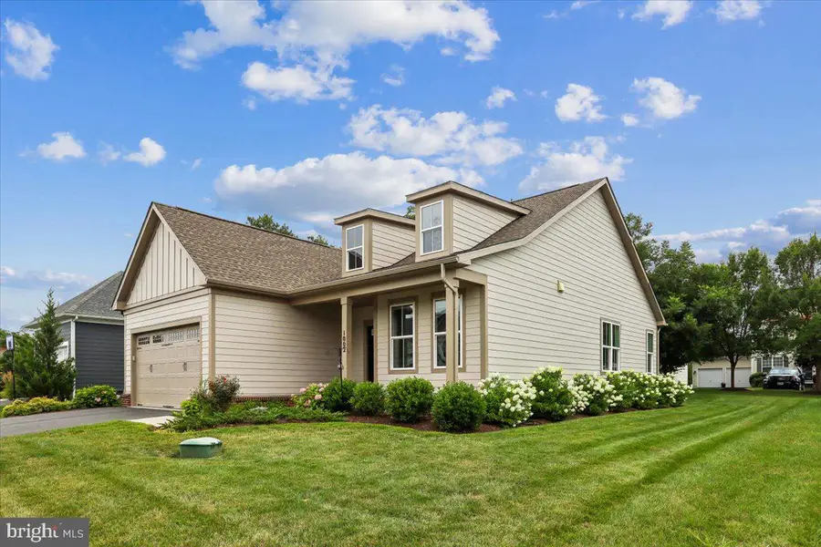 1002 Pipers Brook Dr, Purcellville, VA 20132 - #2