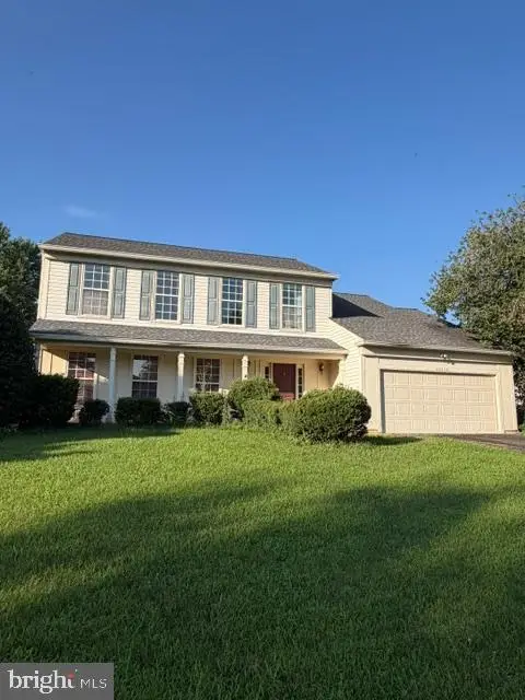 20058 Great Falls Forest Dr, Great Falls, VA 22066 - #1