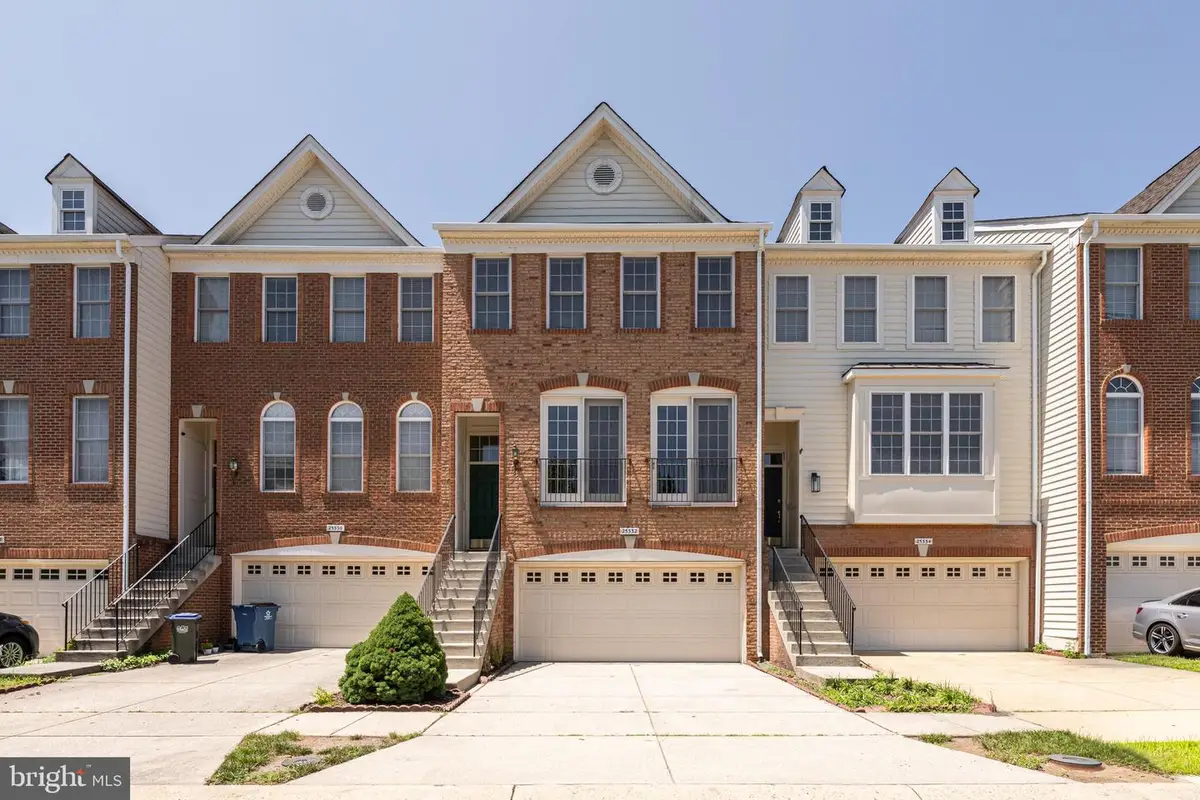 25332 Whippoorwill Ter, Chantilly, VA 20152 - #1