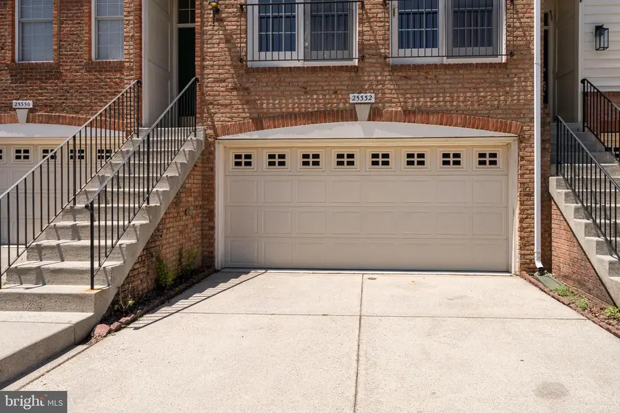 25332 Whippoorwill Ter, Chantilly, VA 20152 - #2