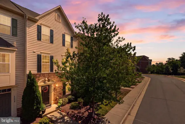 42630 Burbank Ter, STERLING, VA 20166