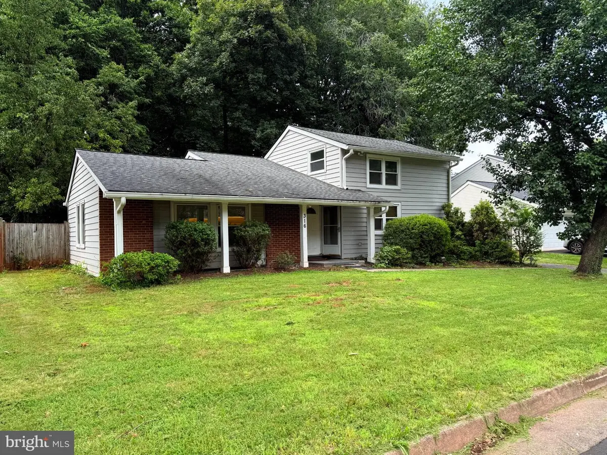 316 Sugarland Run Dr, Sterling, VA 20164 - #1