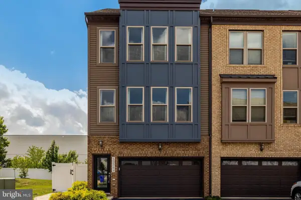 45369 Daveno Sq, STERLING, VA 20164