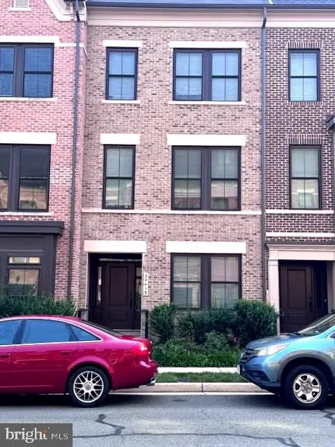 20415 Codman Dr, Ashburn, VA 20147 - #1