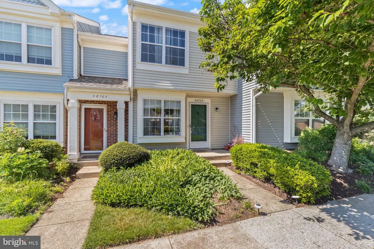 46703 Atwood Sq, Sterling, VA 20164 - #1