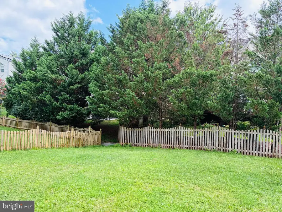 18264 Oak Lake Ct, Leesburg, VA 20176 - #2