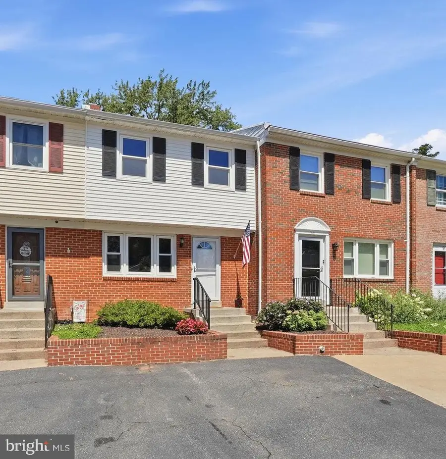47 Sydnor St, Hamilton, VA 20158 - #3
