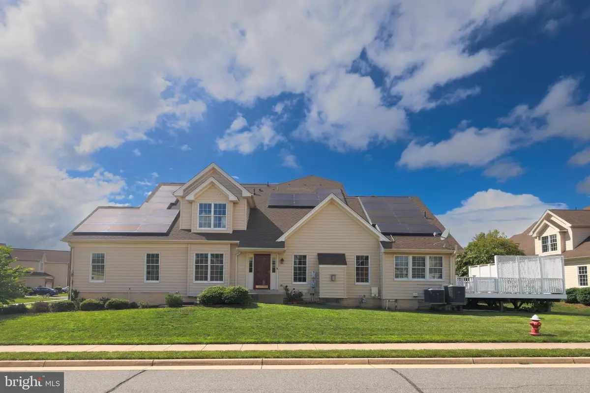 22918 N Brown Sq, Ashburn, VA 20148 - #1