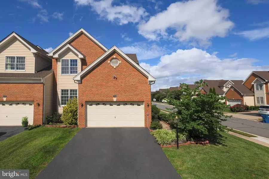 22918 N Brown Sq, Ashburn, VA 20148 - #2