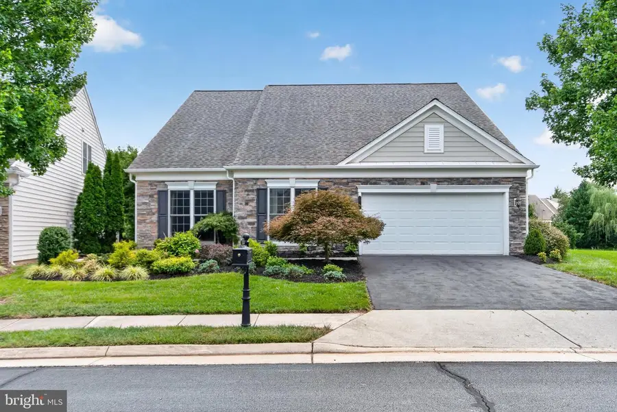 20780 Rock Harbor Cir, Ashburn, VA 20147 - #2