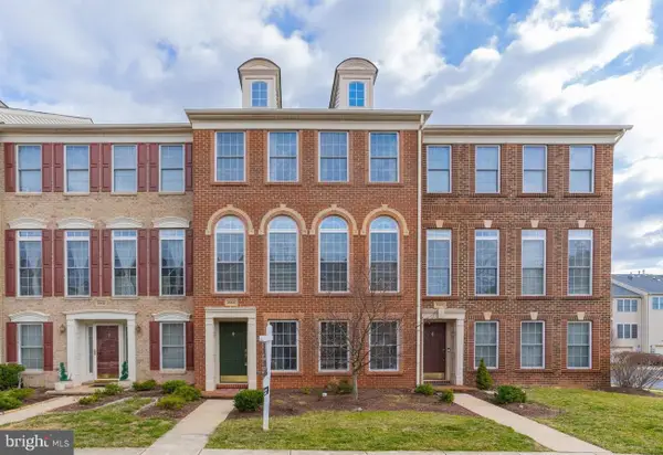 25835 Turlough Ter, CHANTILLY, VA 20152