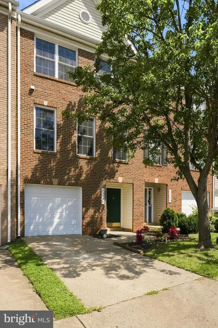 45556 Lake Haven Ter, Sterling, VA 20165 - #1