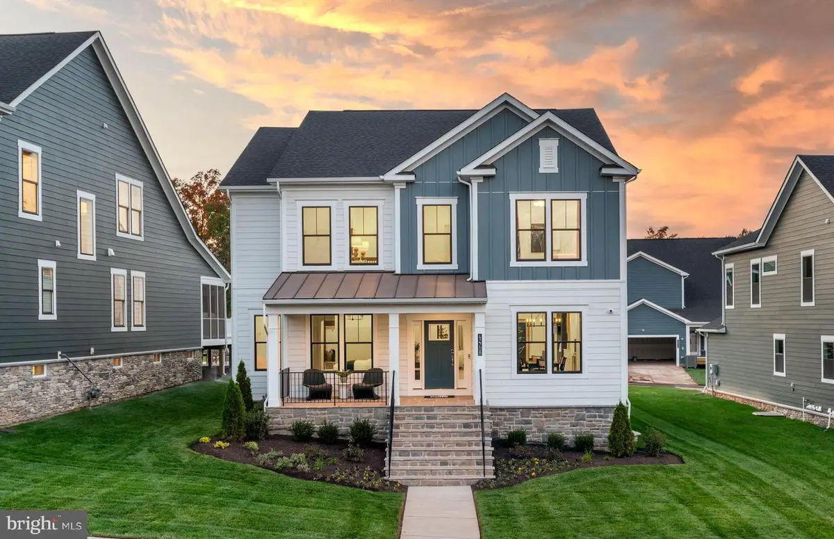 18318 Chutnee Run Dr, Leesburg, VA 20176 - #1
