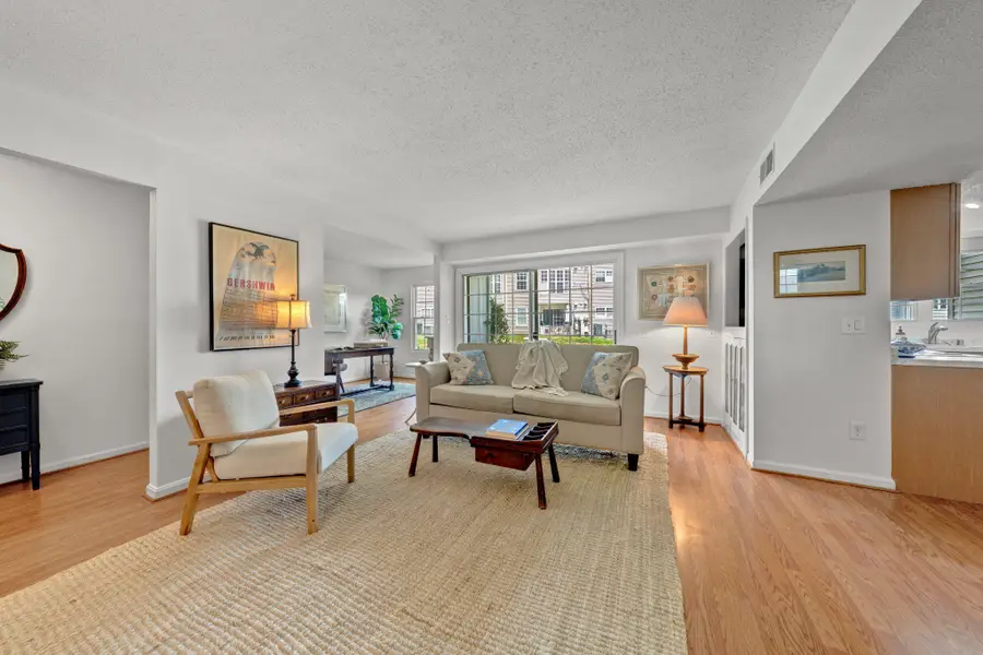 116 Prosperity Se #b, Leesburg, VA 20175 - #3