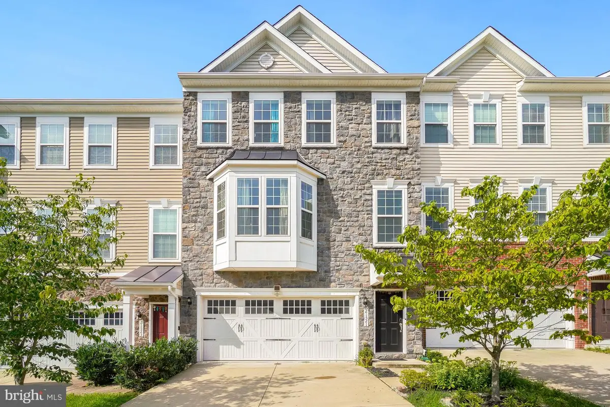 21521 Willow Breeze Sq, Ashburn, VA 20147 - #1