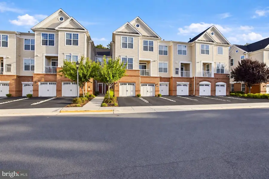 23245 Milltown Knoll Sq #112, Ashburn, VA 20148 - #2