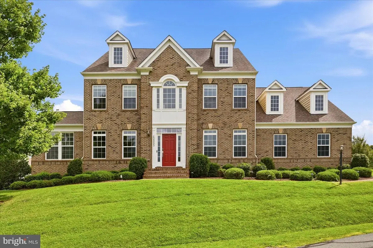 42093 Lochiel Ln, Leesburg, VA 20176 - #1