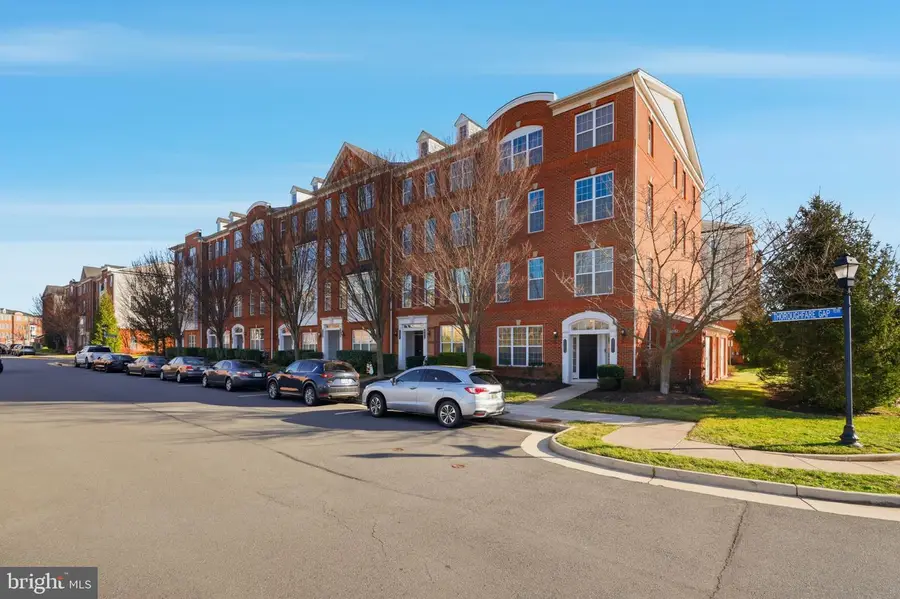 43053 Thoroughfare Gap Ter, Ashburn, VA 20148 - #2